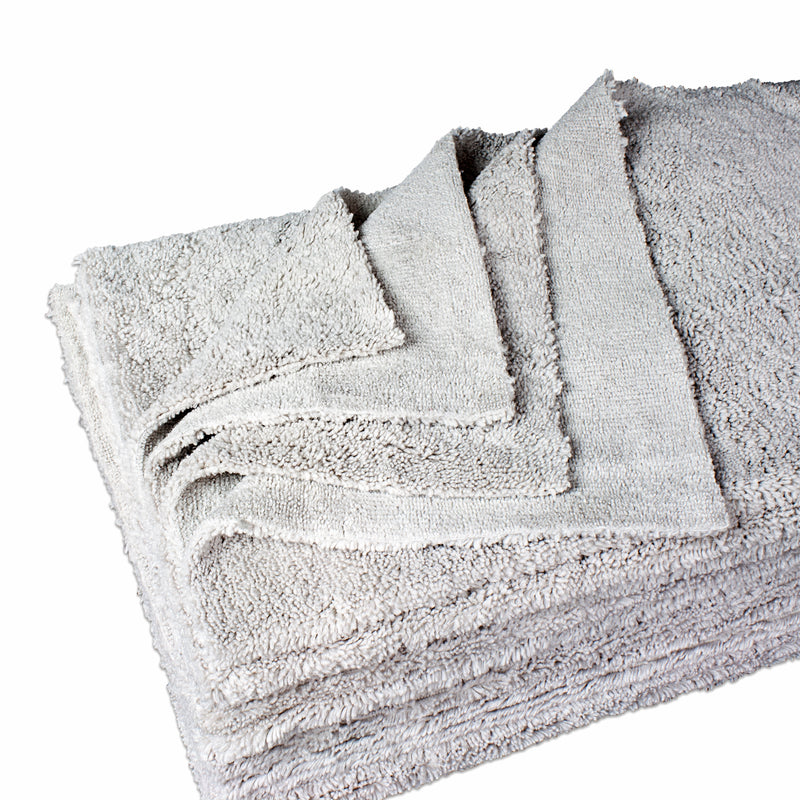 Load image into Gallery viewer, Detailer&#39;s Preference® 16 x 16 in. 350 GSM Ultrasonic Cut Microfiber Premium Cleaning Towels – 12-pack
